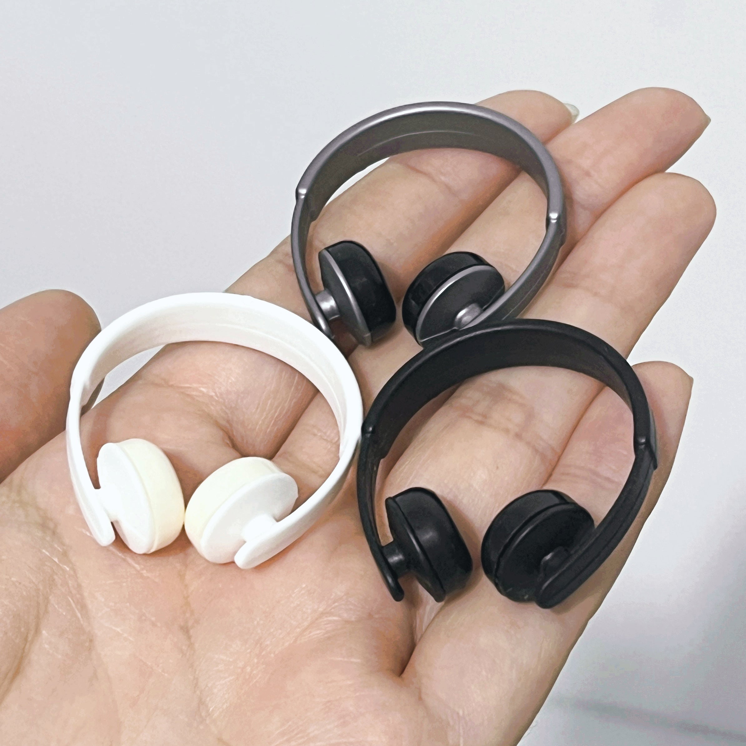 Wireless Headphones & Earbud Accessories for Dollhouses - Adjustable Headband