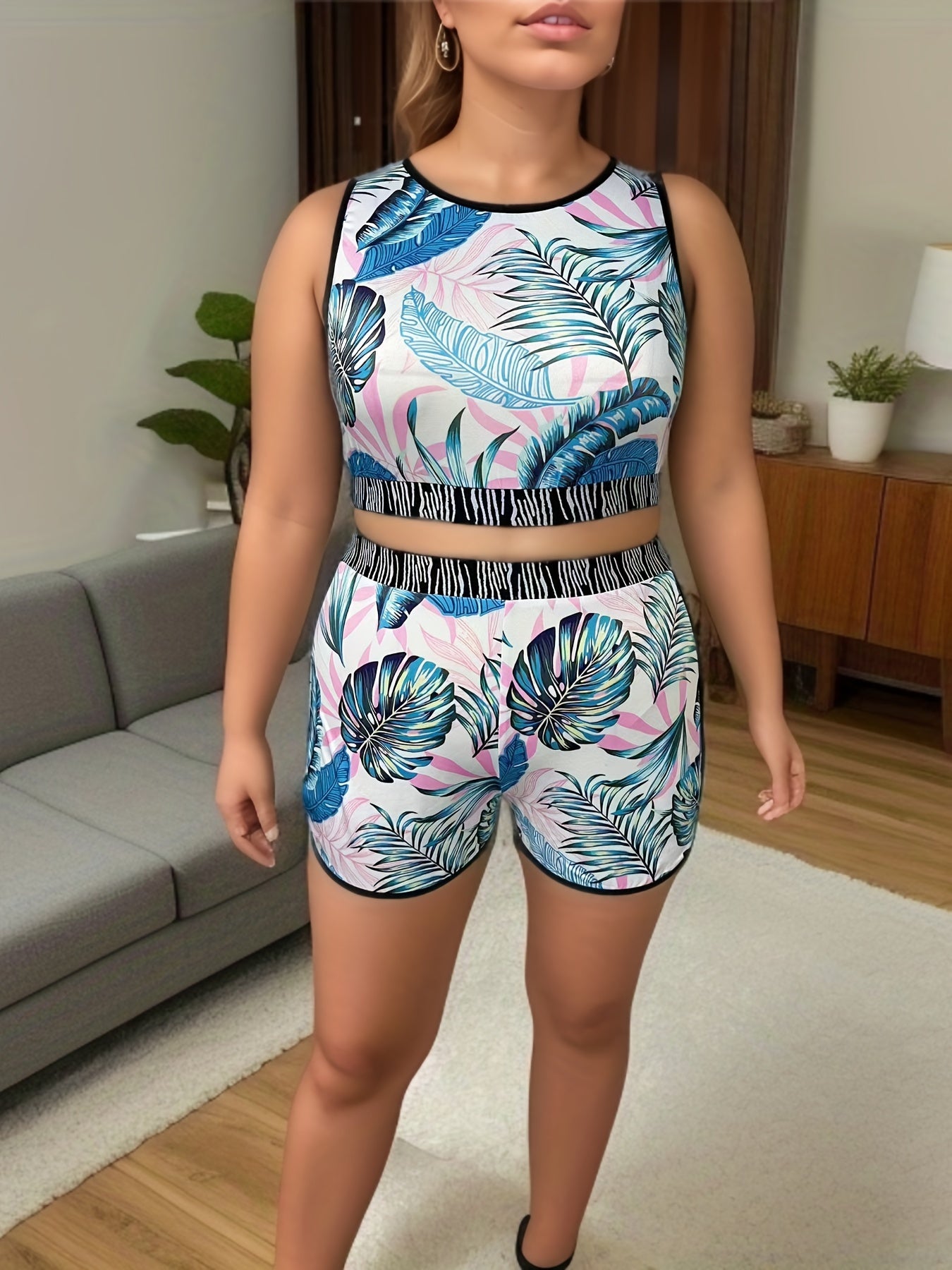 Leaf Print Crop Tank Top & Shorts Yoga Outfits Set