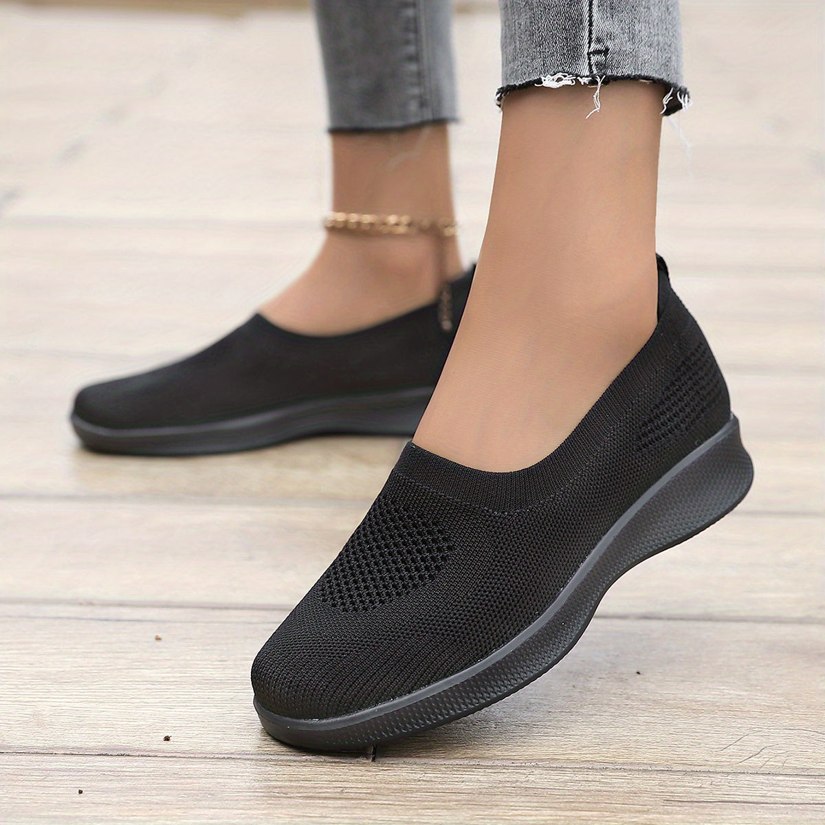 Women's Mesh Slip-On Casual Shoes Lightweight Hollow Low Top Sneakers