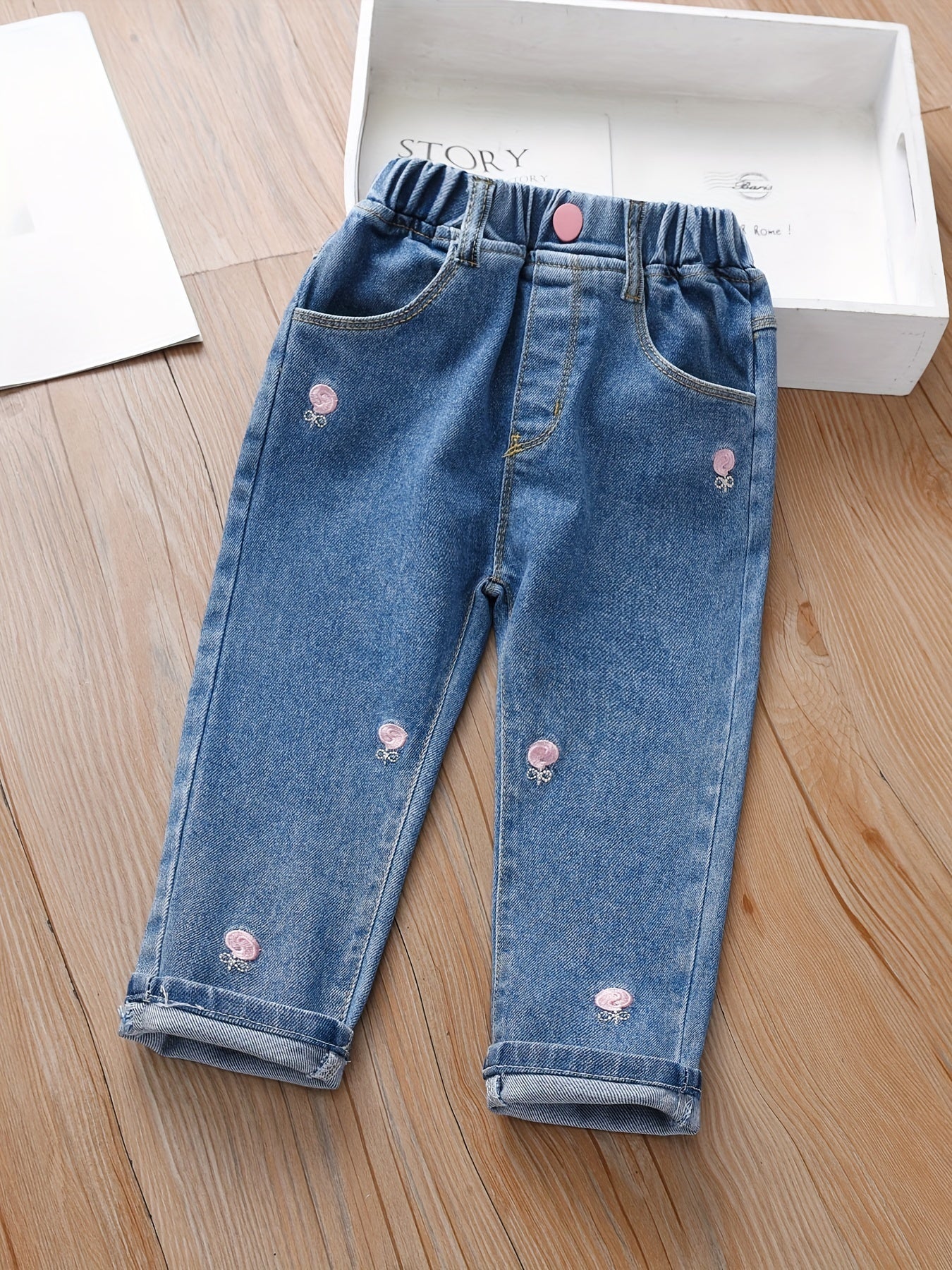 Girls' Embroidered Elastic Waist Jeans
