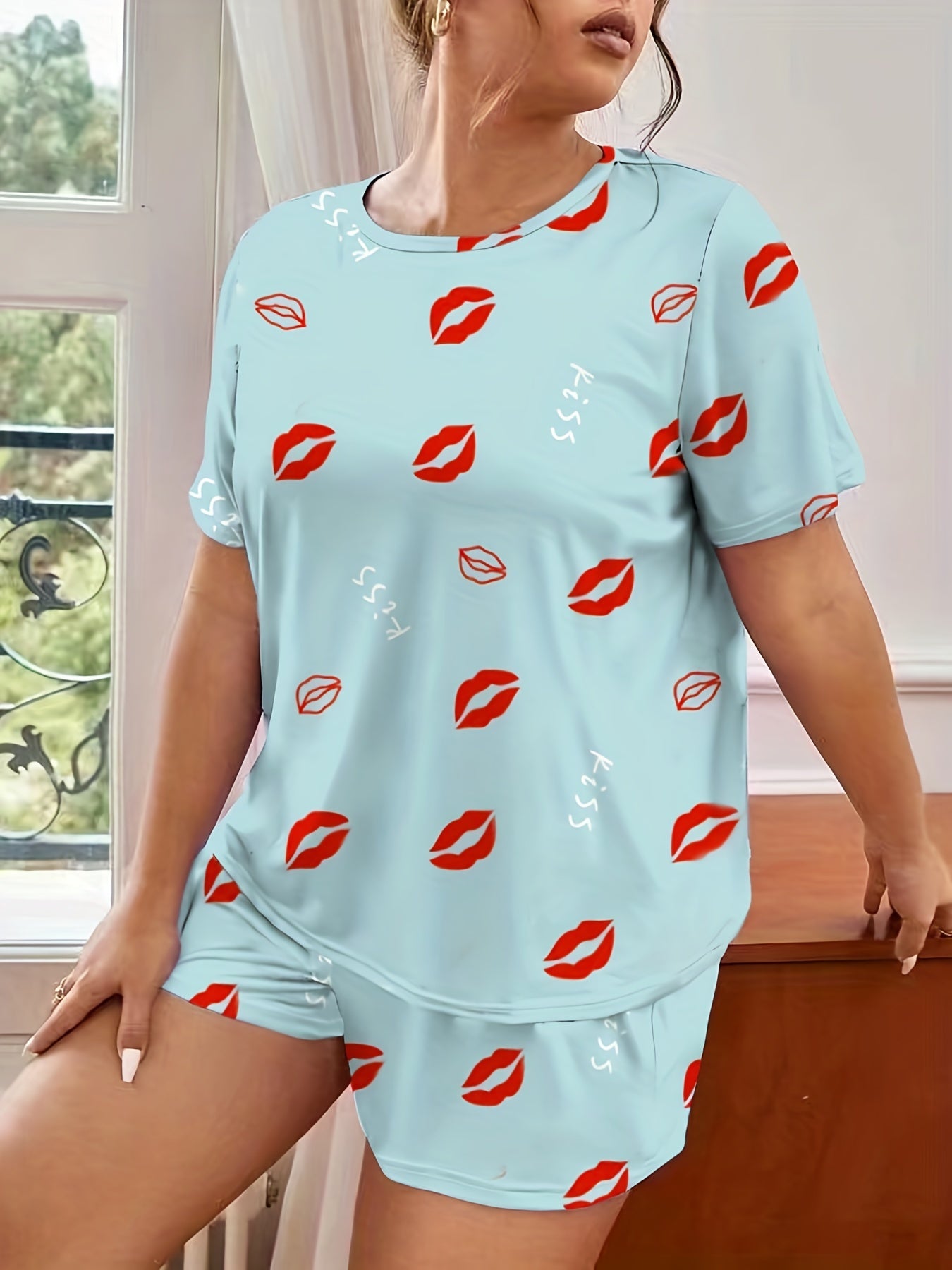 Kiss & Lips Print Tee & Shorts Comfort Loungewear Set