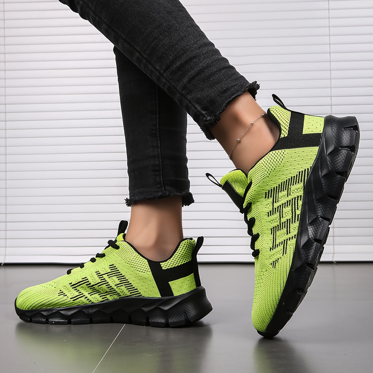 Breathable Flying Woven Shoes Non Slip Running Shoes