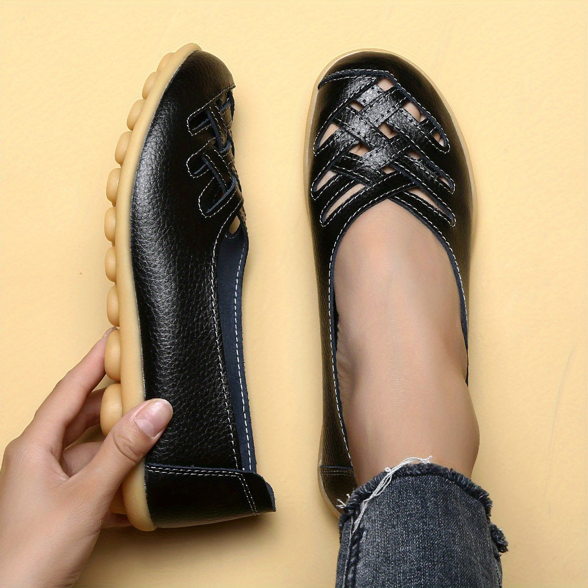 Women's Hollow Out Flat Shoes Lightweight Closed Toe Slip On Shoes