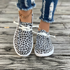 Leopard Pattern Skate Shoes for Women Flat Lightweight Lace-up Canvas
