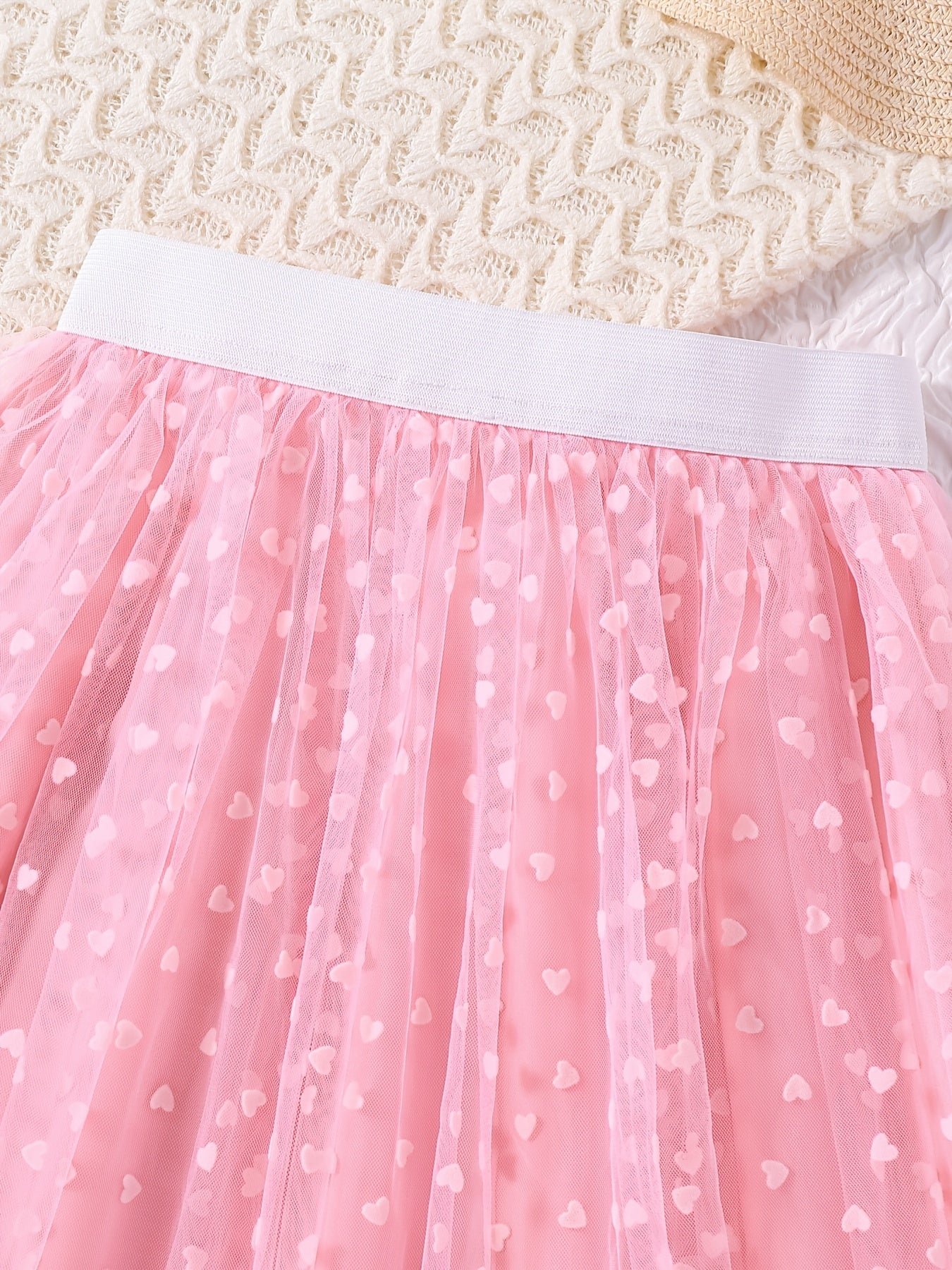 2Pcs Girls' Cartoon Portrait T-Shirt & Polka Dots Tutu Skirt Set