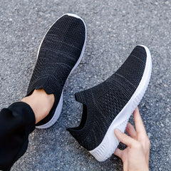 Men's Slip on Sneakers Lightweight Breathable Shoes