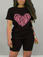 2pcs Heart Graphic Crew Neck T shirts & Solid Shorts Activewear