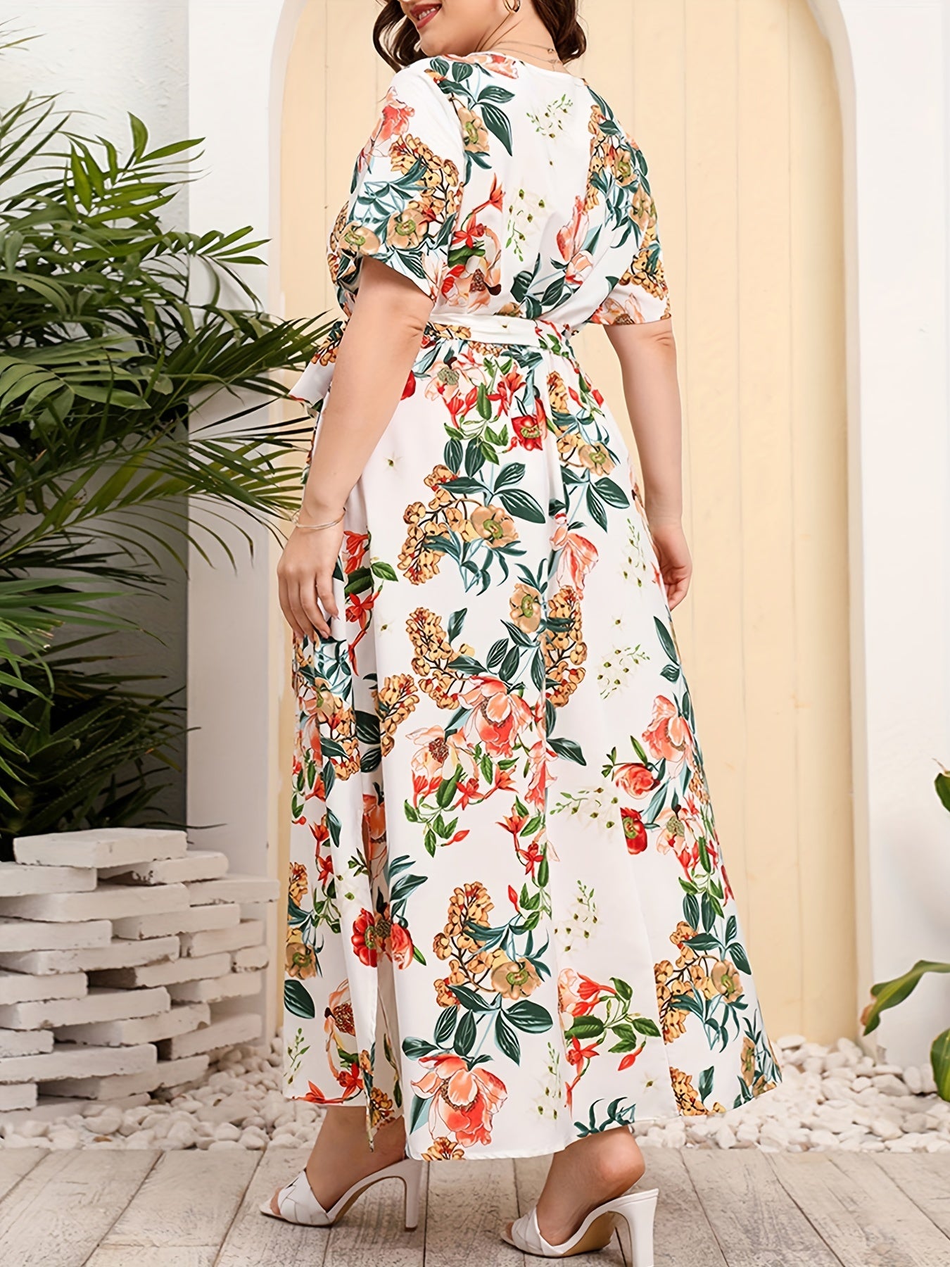 Feather Print Maxi Dress With Pockets