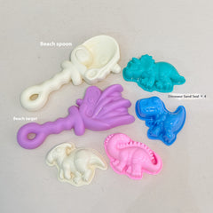 Foldable Bucket Beach Bucket Toy Set Sand Tools & Fruit Molds for Beach Play