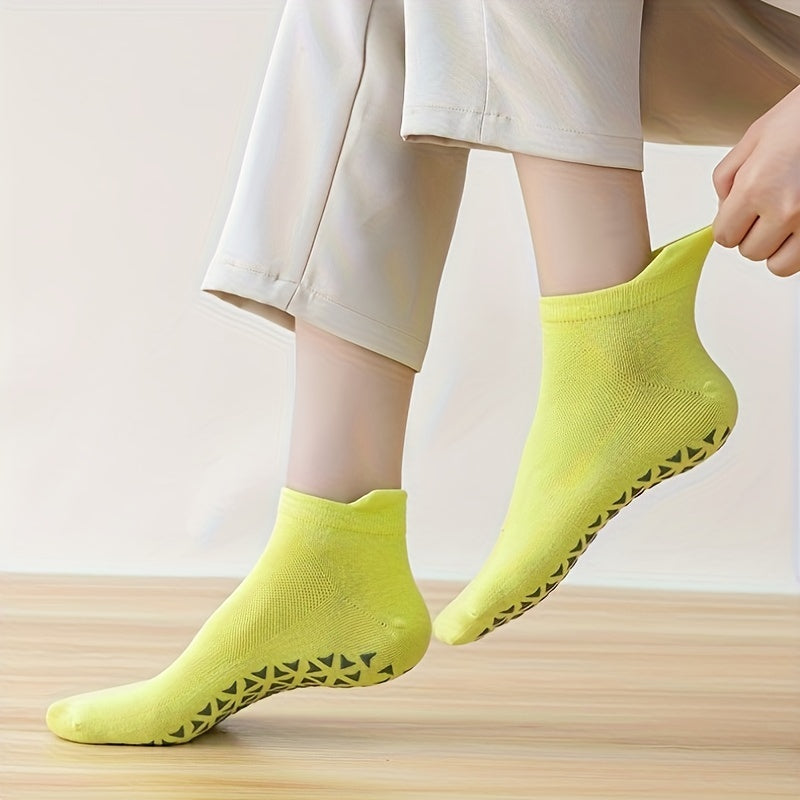 2 Pairs Soft Yoga Socks Moisture Wicking Casual Ankle Socks