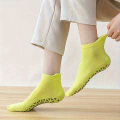 2 Pairs Soft Yoga Socks Moisture Wicking Casual Ankle Socks