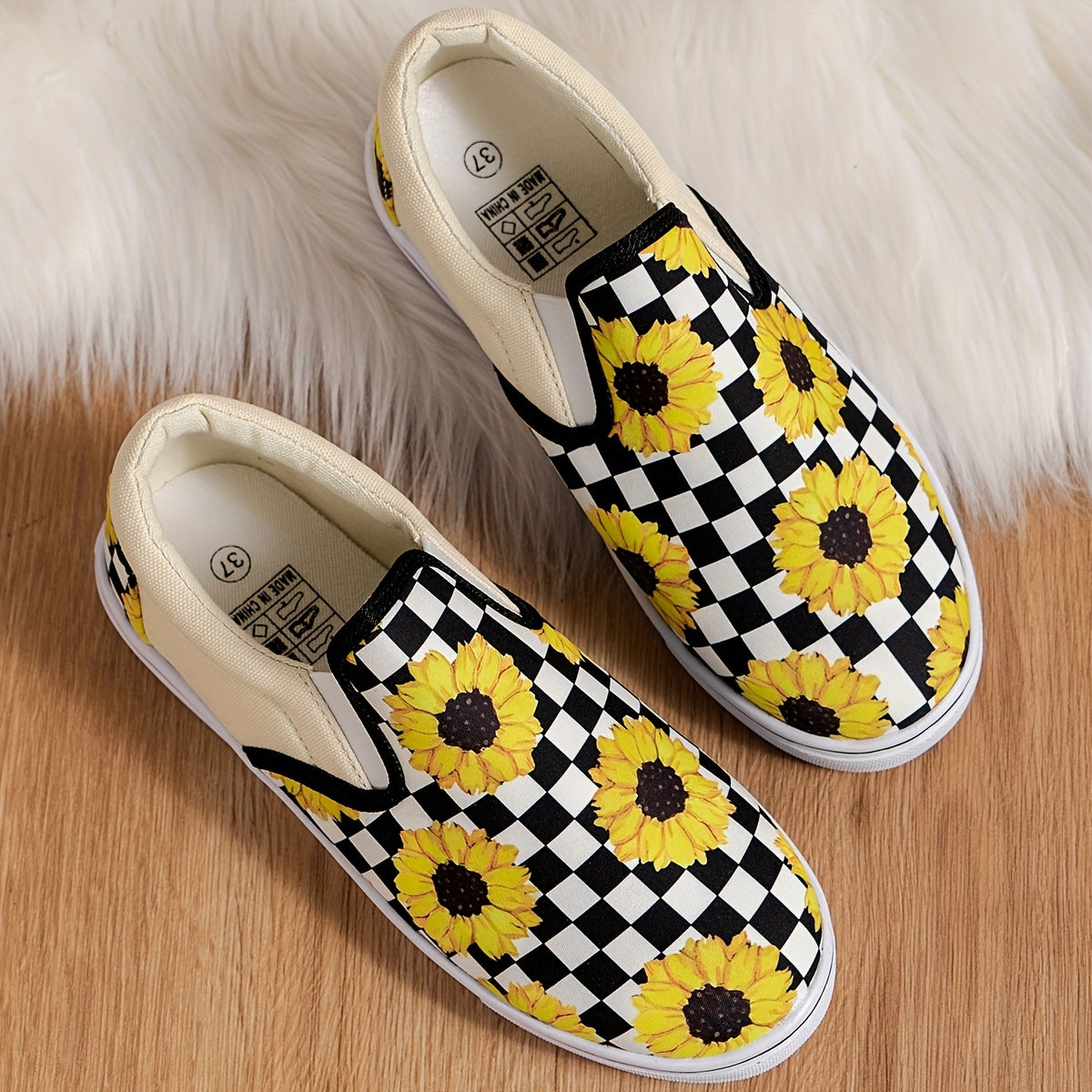 Sunflower & Plaid Pattern Walking Shoes Low Top Travel Sport Flat Shoes Women's