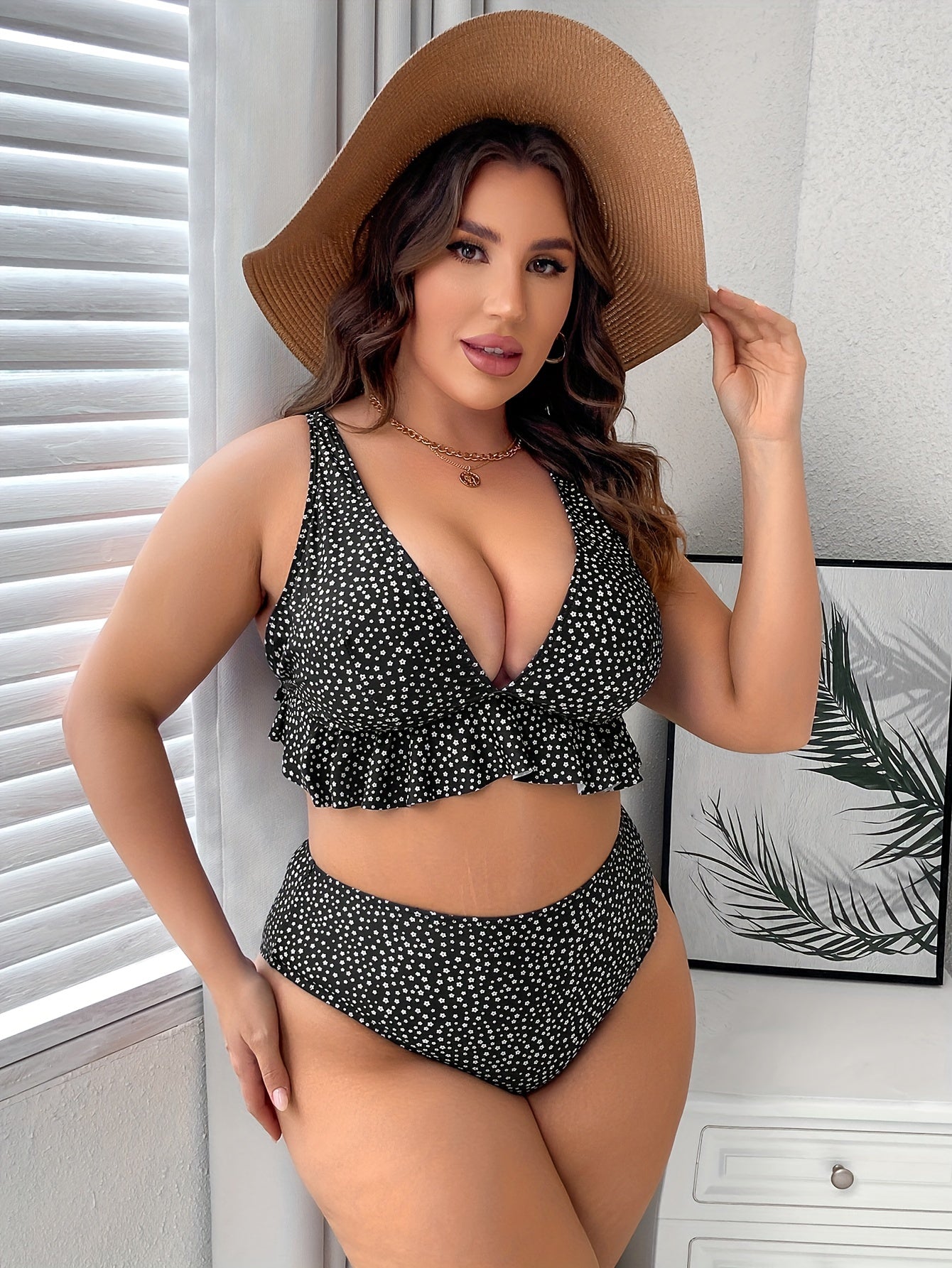 Ditsy Print V Neck Ruffle Trim Bikini Set