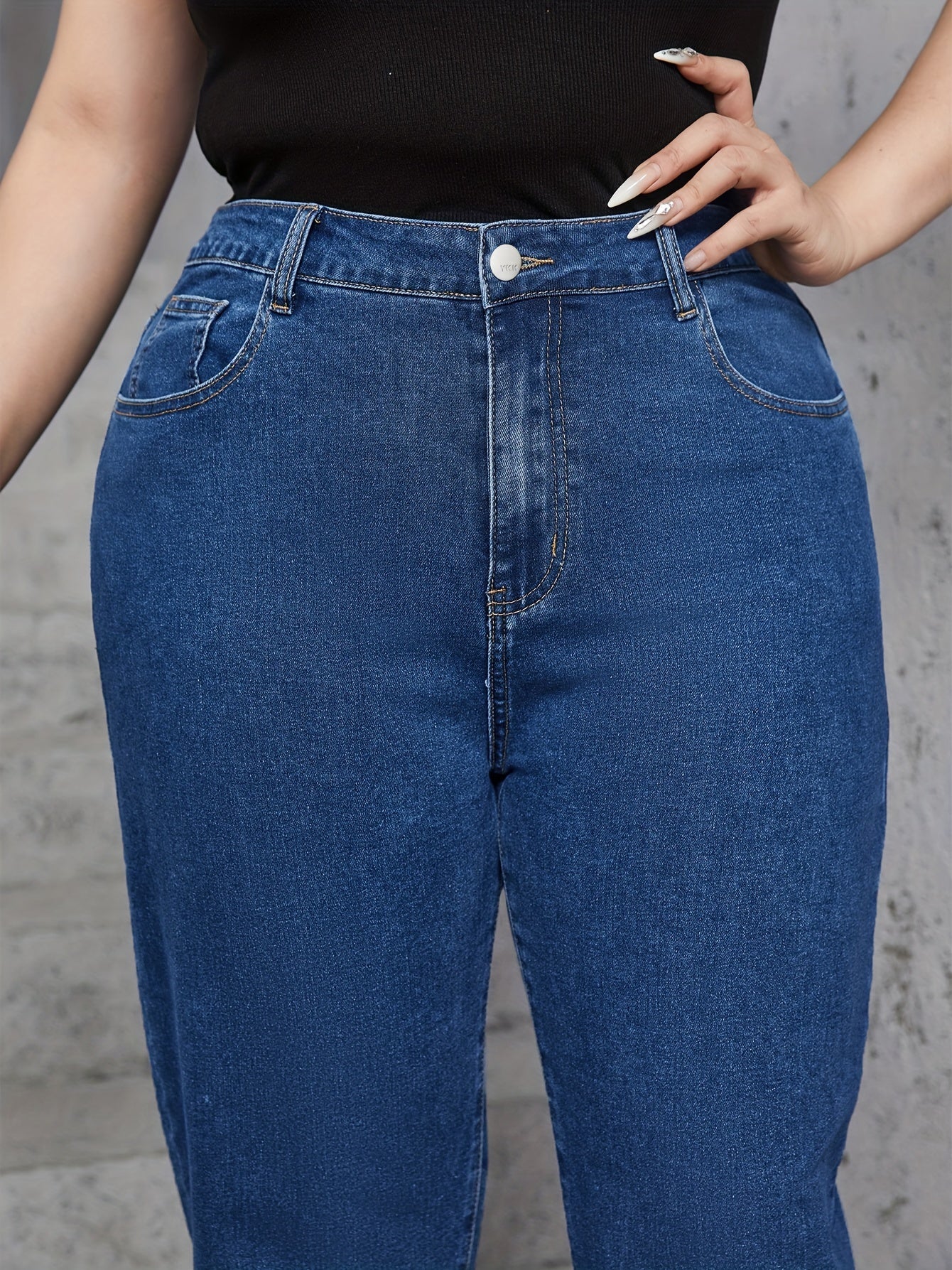 Medium Stretch Straight Leg Jeans for Women