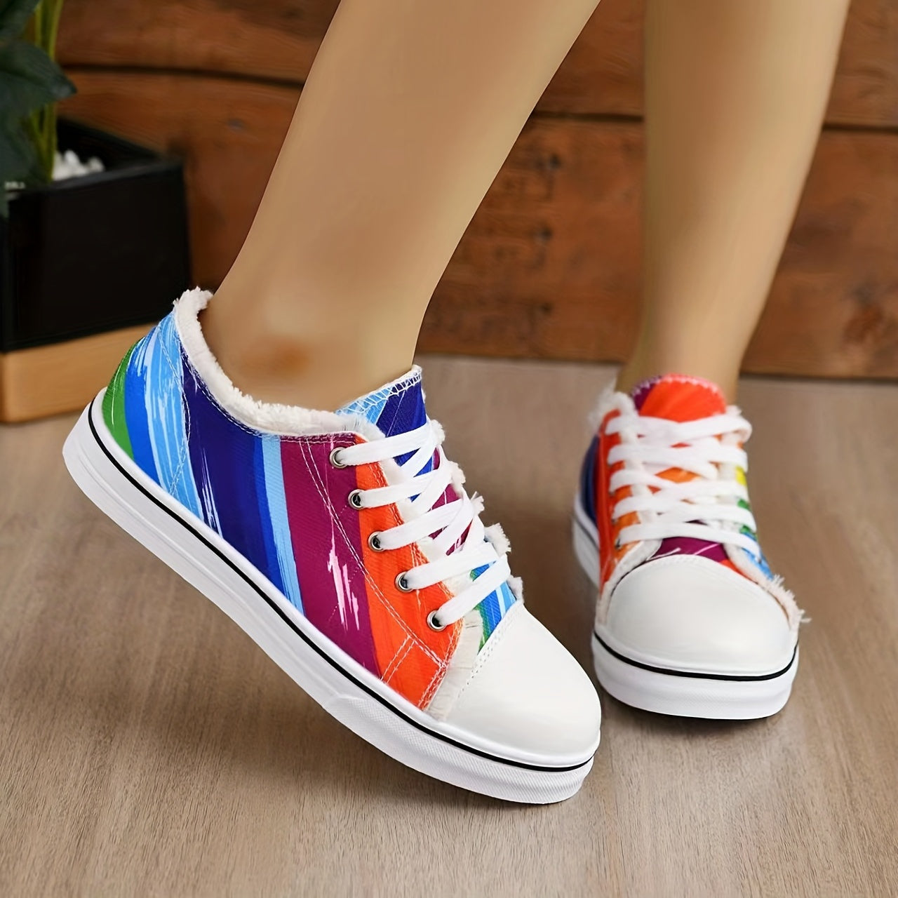 Women's Multicolor Graffiti Canvas Shoes Low Lace Up Round Toe Lightweight Shoes