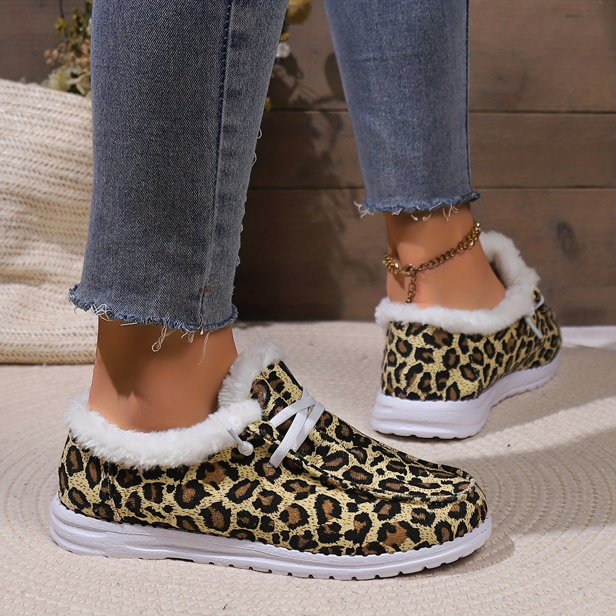 Leopard Print Women's Fleece Snow Boots Non Slip Warm Plush Shoes