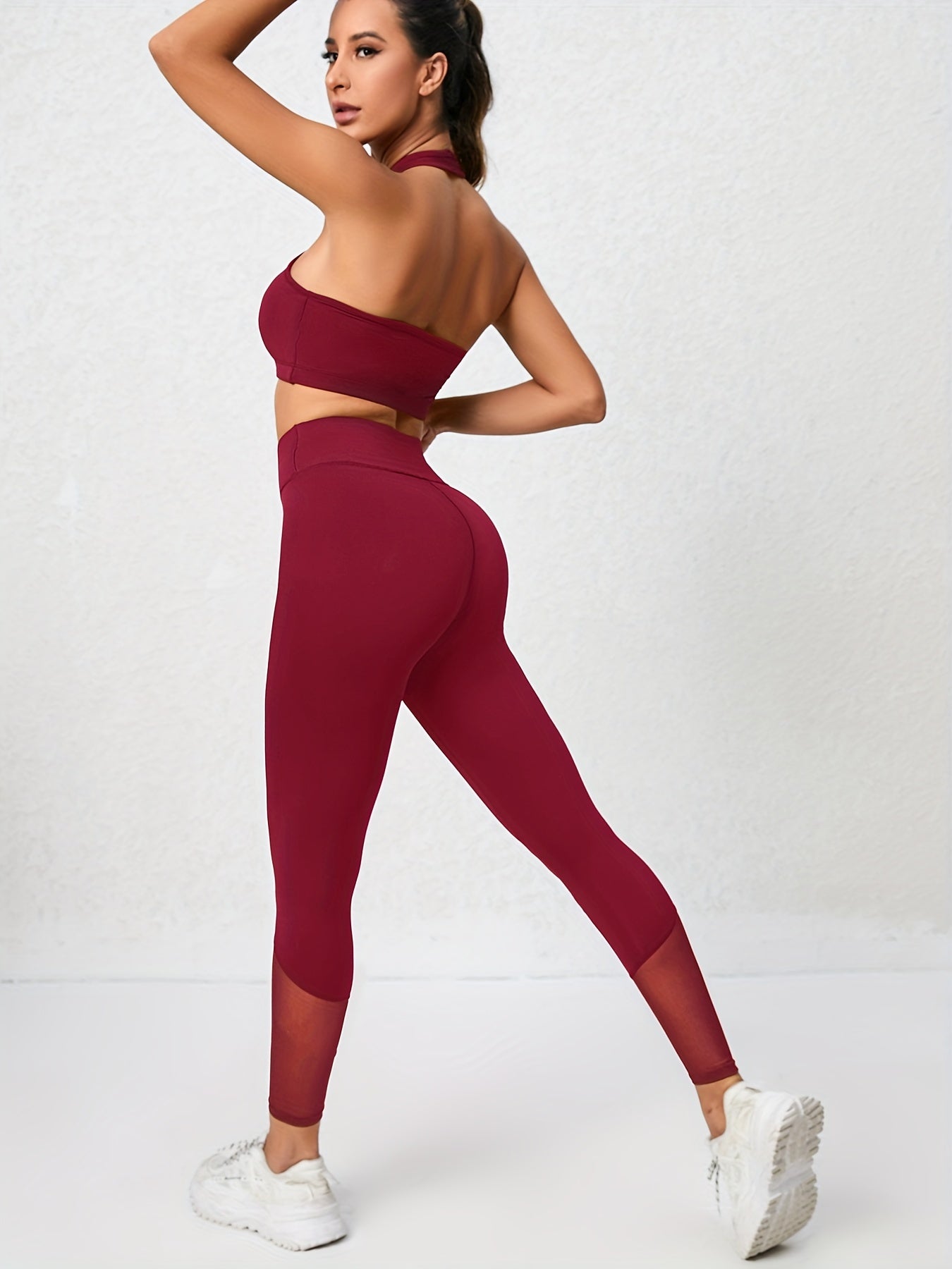 2pcs Halter Sports Bra & High Waist Mesh Leggings Set