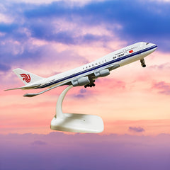 Alloy Passenger Plane Model International 747-400 with Landing Gear