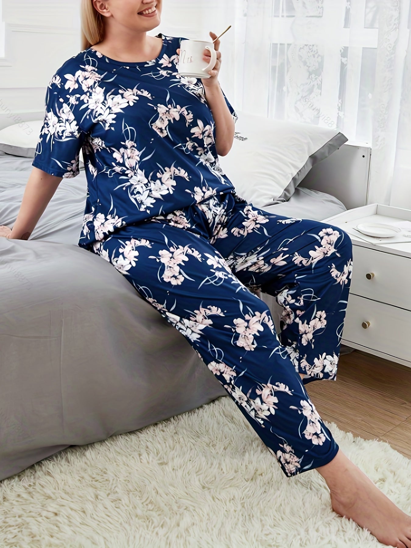 Floral Print Plus Size Lounge Set Short Sleeve Round Neck T shirt & Pants