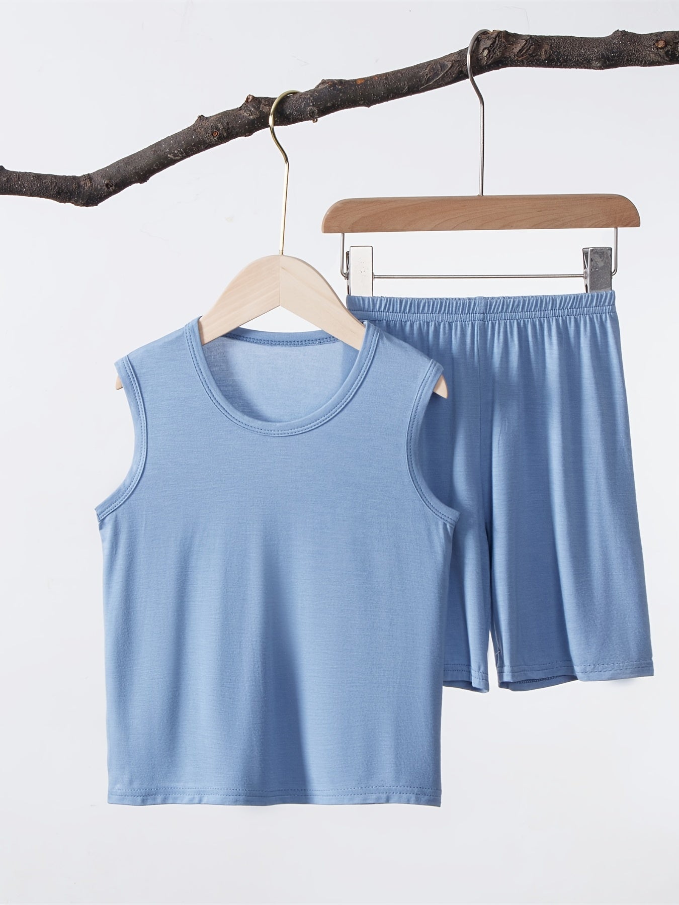 2pcs Kids Sleeveless Tank Top & Shorts Set