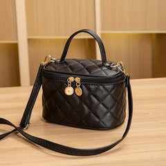 Quilted Makeup Bag Portable PU Leather Storage Women's Wash Bag