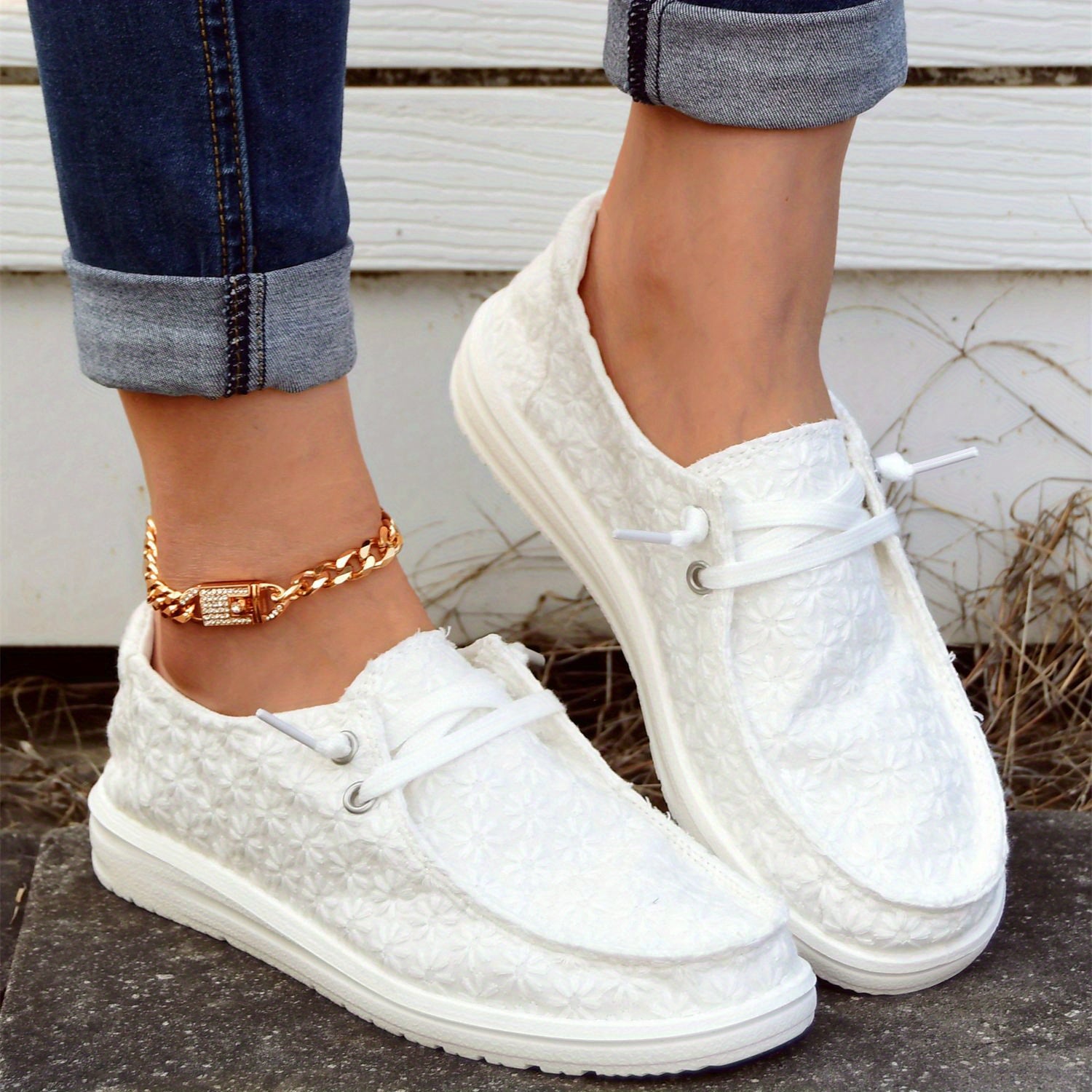 Women's Floral Print Canvas Shoes Low Top Lace Up Round Toe Casual Shoes