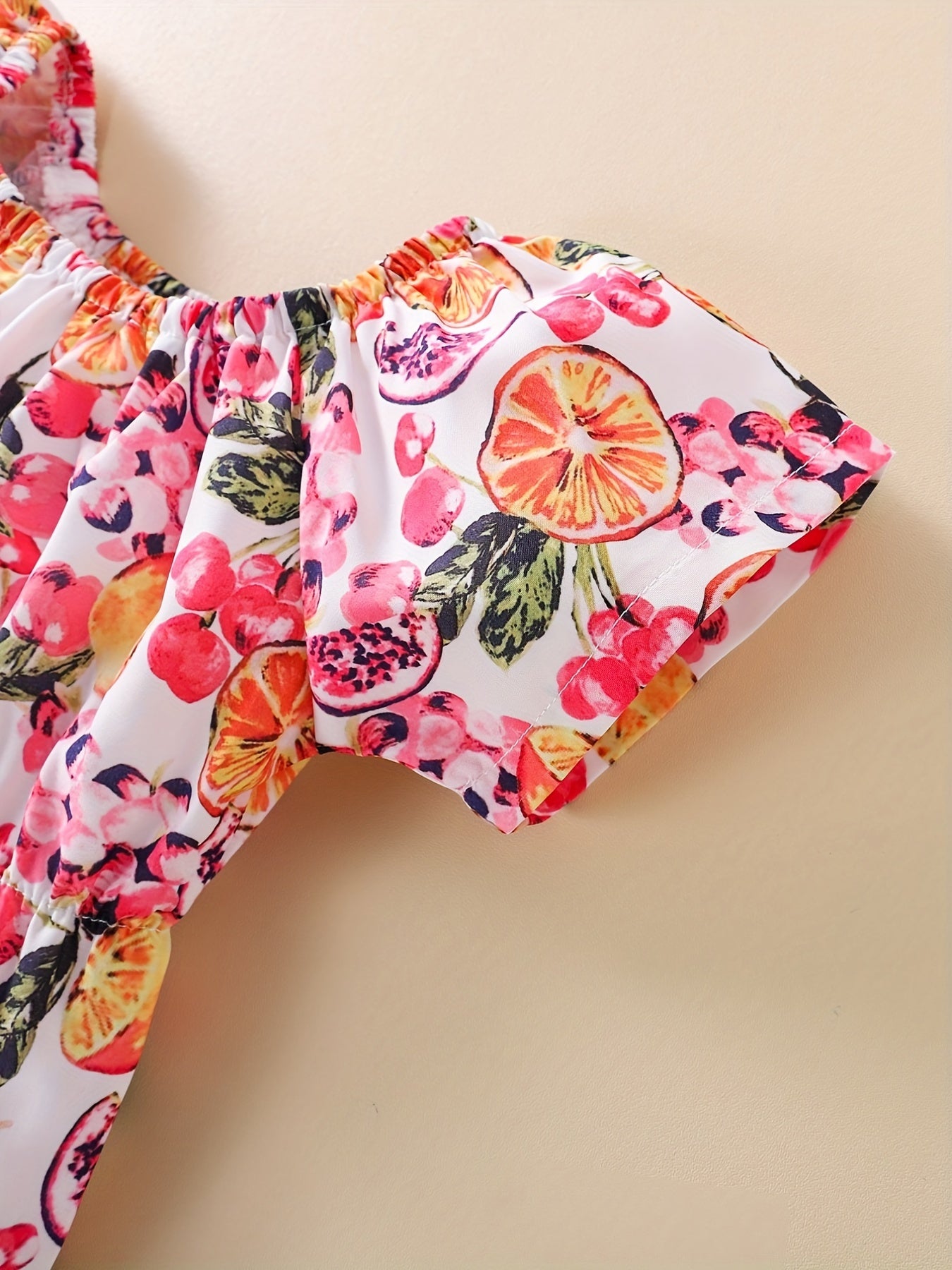 Baby Girls Fruit Graphic Flutter Sleeve Bodysuit With Furry Ball Decors