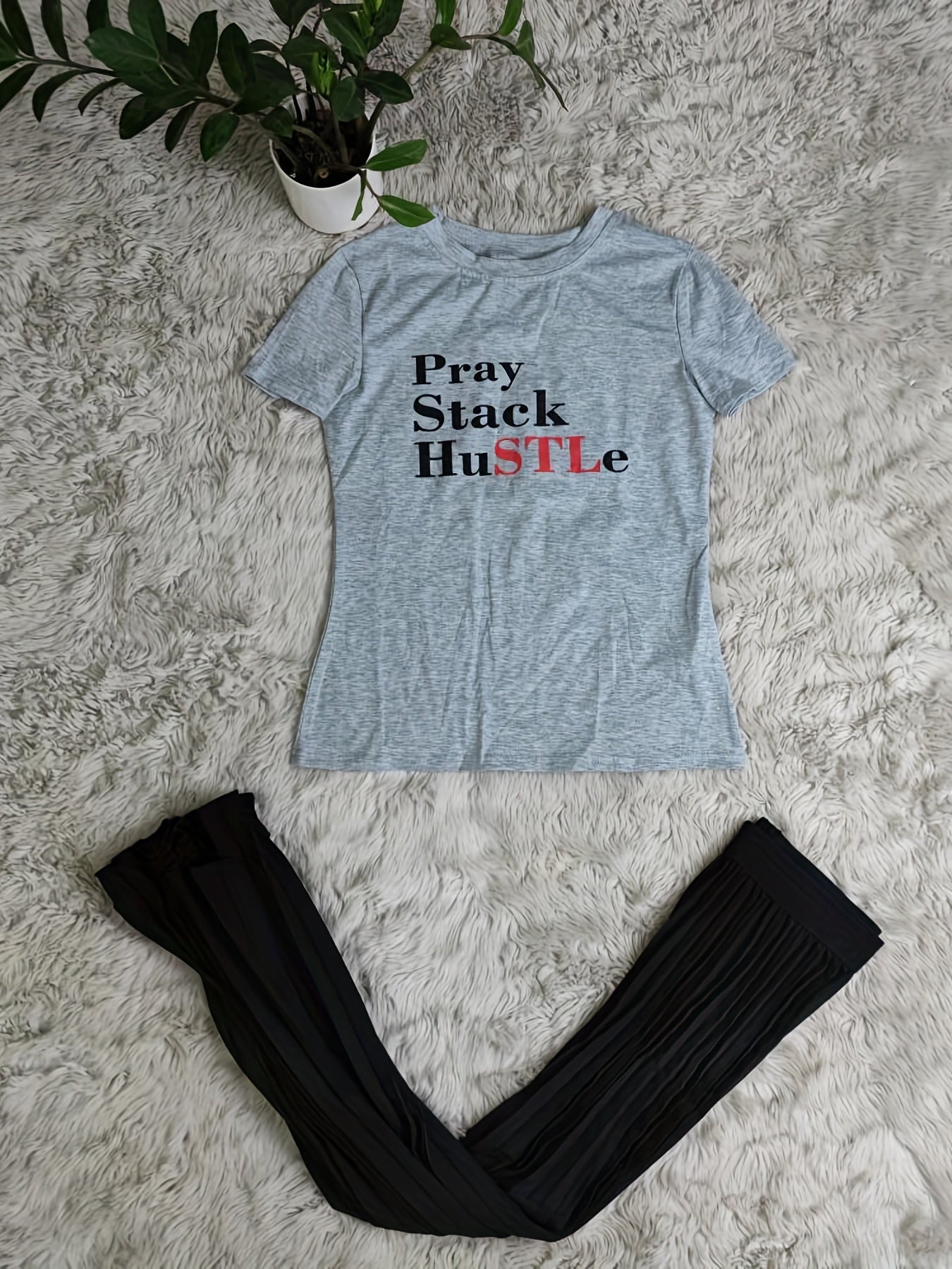 Letter Print Top & Pleated Maxi Skirt Set Women's Outfit