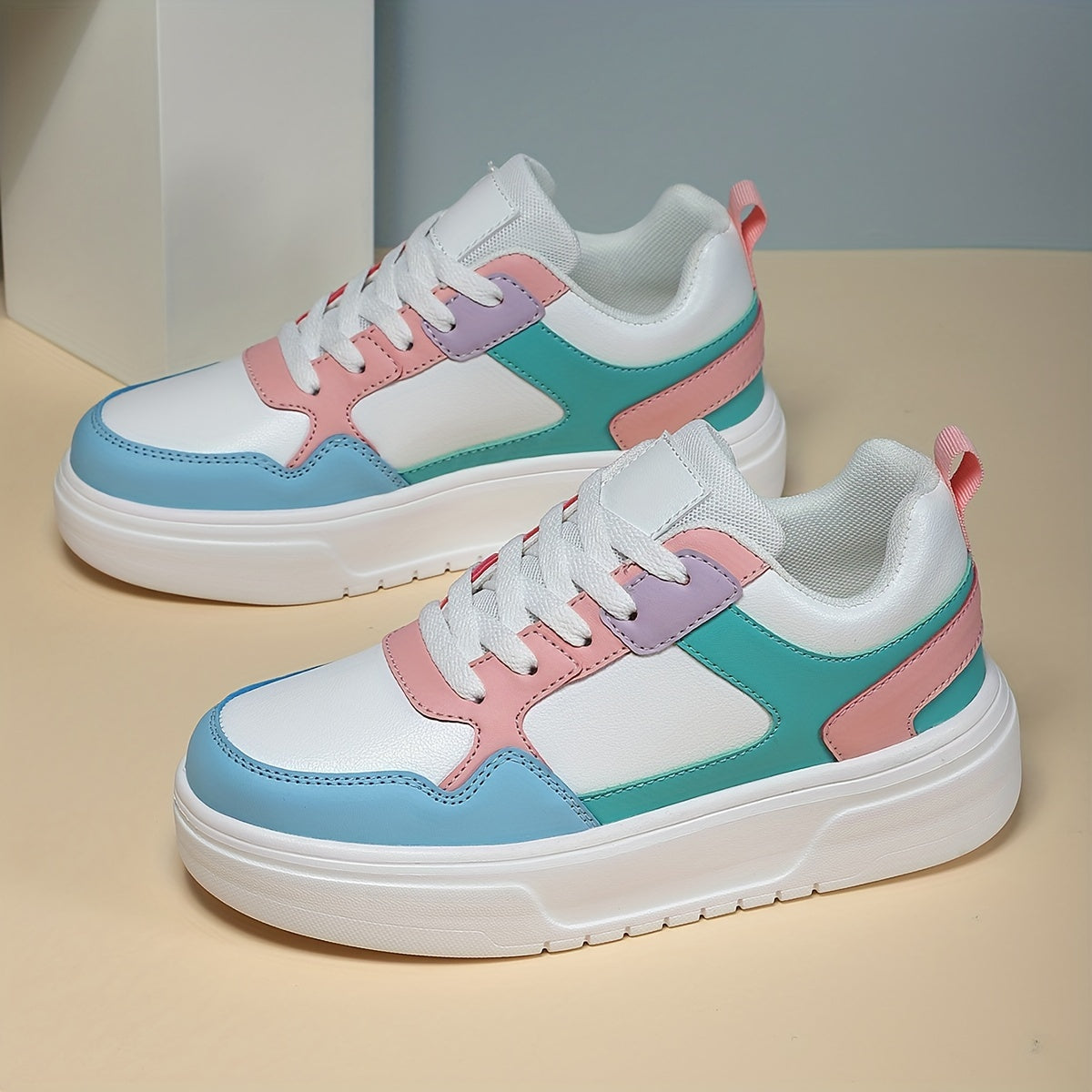 Women's Faux Leather Chunky Sneakers for Outdoor Sports