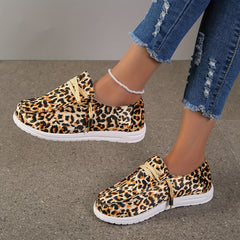 Leopard Print Canvas Shoes Lightweight Low Top Lace Up Women's Shoes