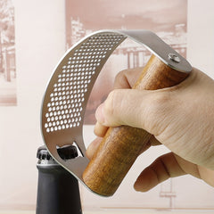 Stainless Steel Garlic Press Rocker Metal Garlic Mincer Kitchen Utensil