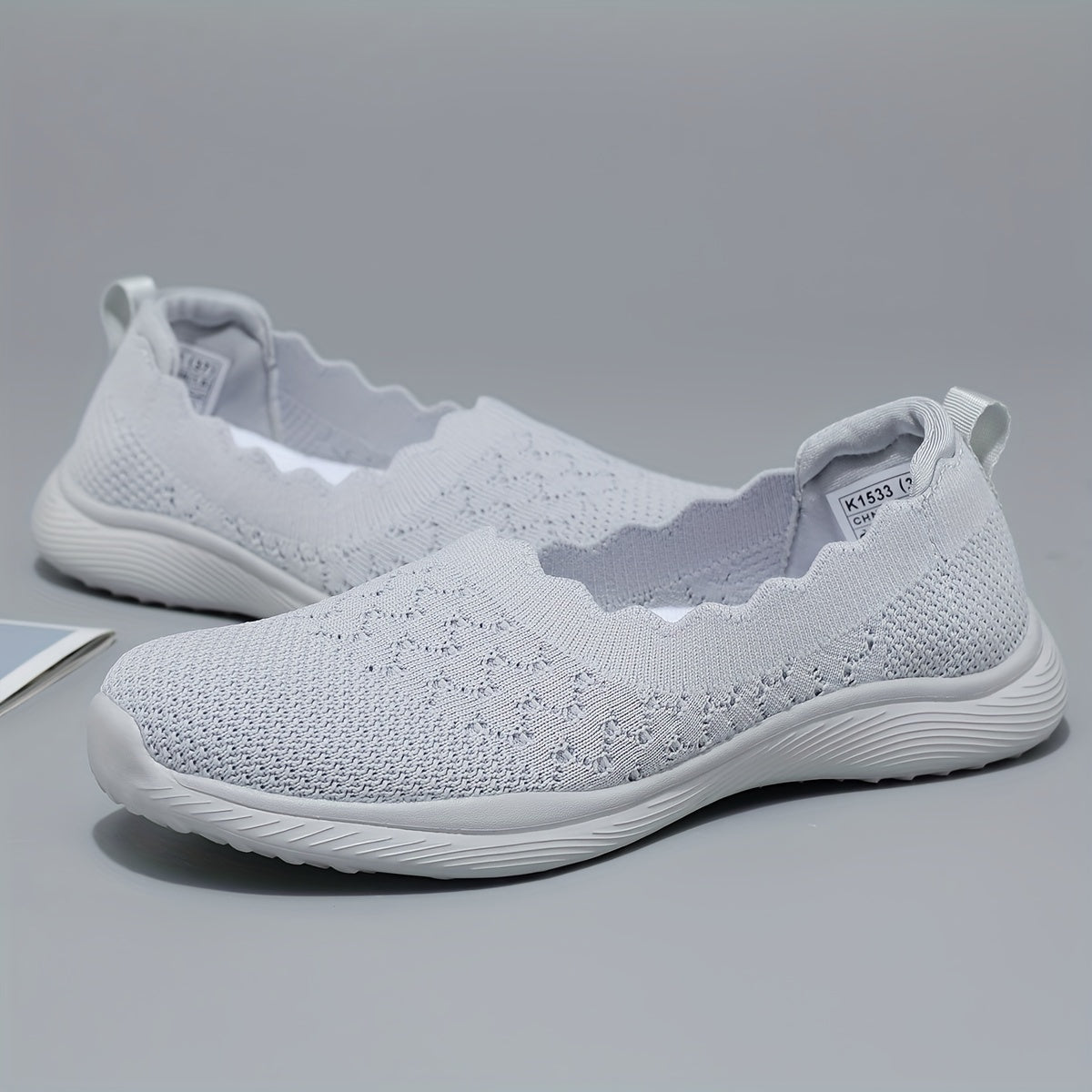 Women's Solid Low Top Walking Shoes Lightweight Casual Sport Shoes