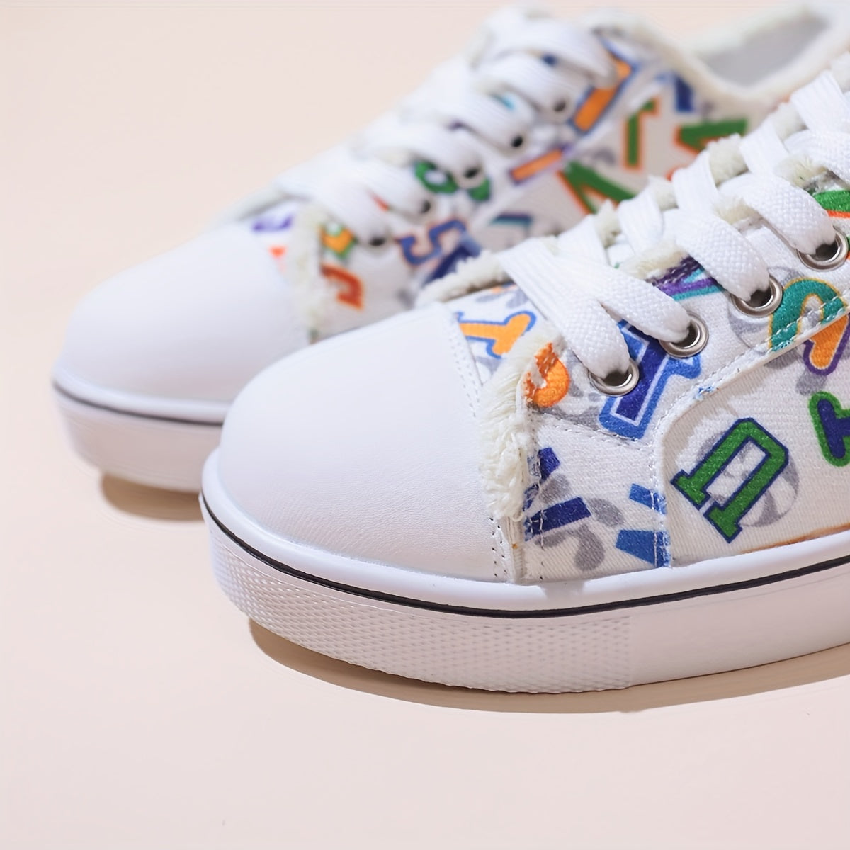Women's Letter Graphic Canvas Sneakers Low Top Casual Shoes
