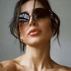 Y2K Wrap Around Sunglasses Unisex Punk Rivet Decor Glasses UV400