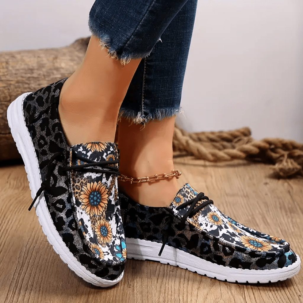Floral & Cow Pattern Loafers Lace up Round Toe Low Top Shoes