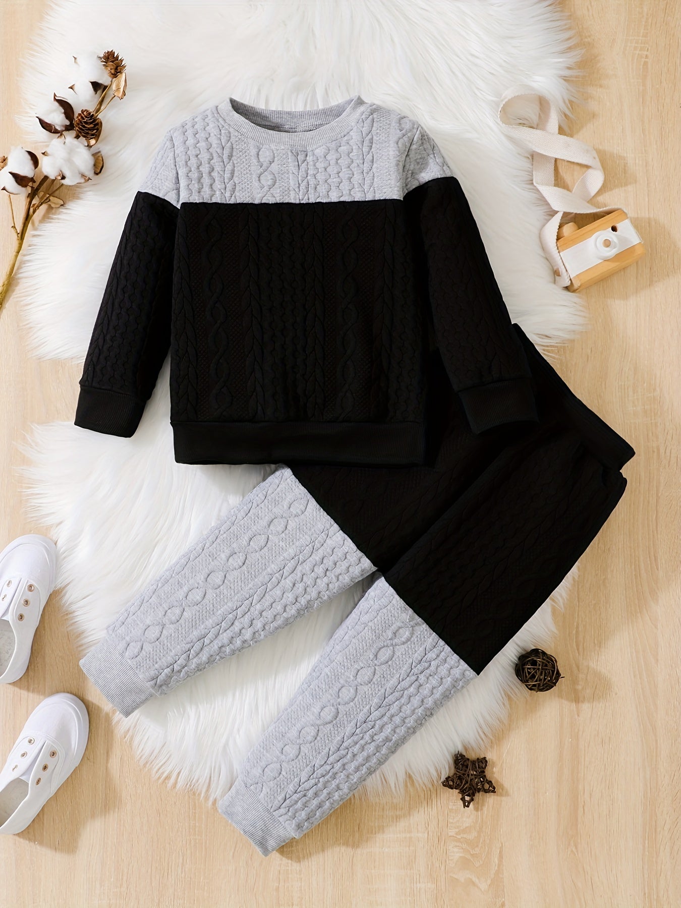 Toddler Boy's Jacquard Sweatshirt & Sweatpants Set for Spring Fall