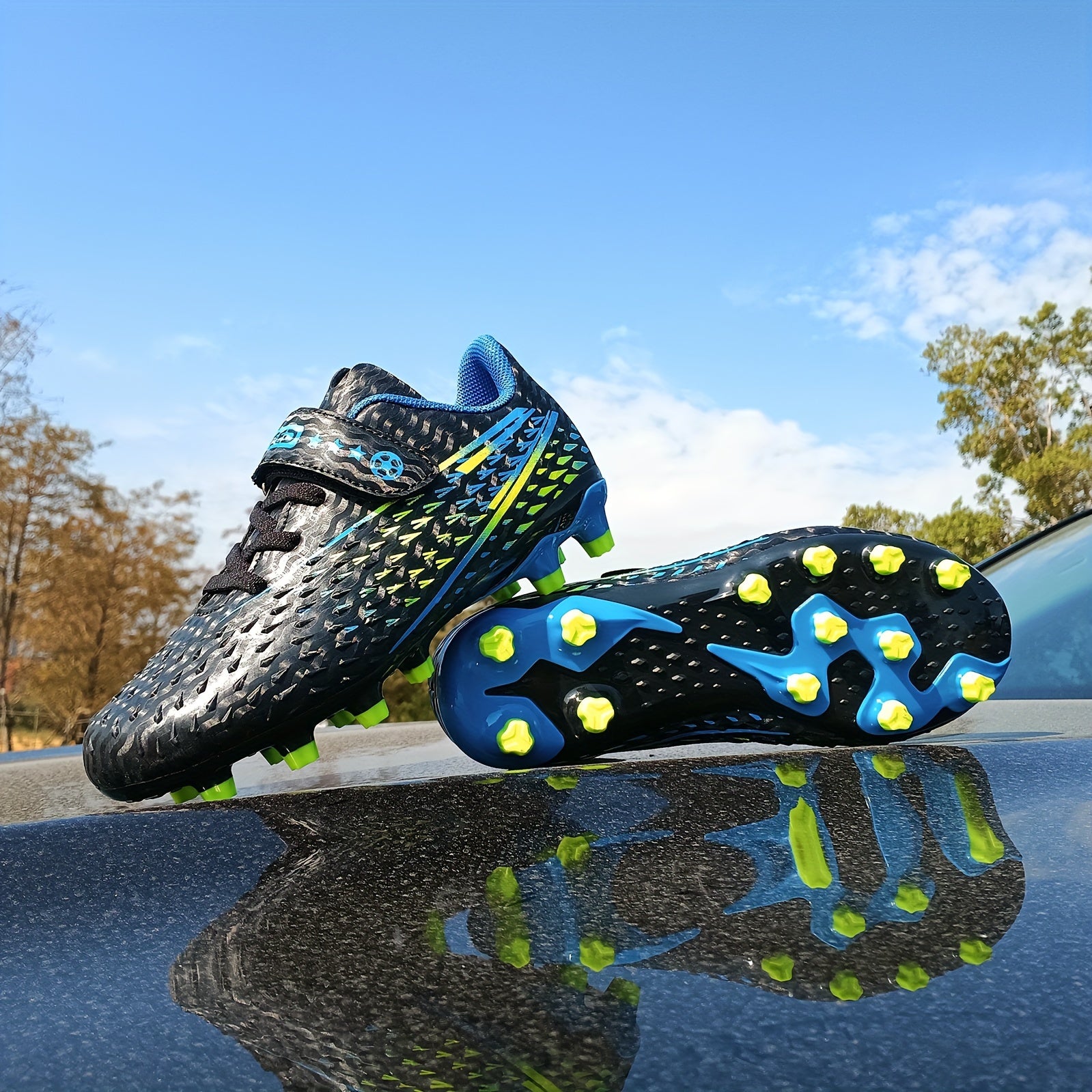 Boy's Non Slip Football Cleat With Spikes Professional Outdoor Soccer Cleats