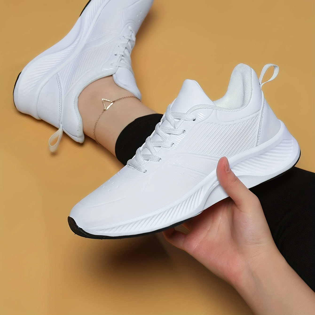 Women's Minimalist Breathable Running Shoes Casual Comfortable Sports Shoes