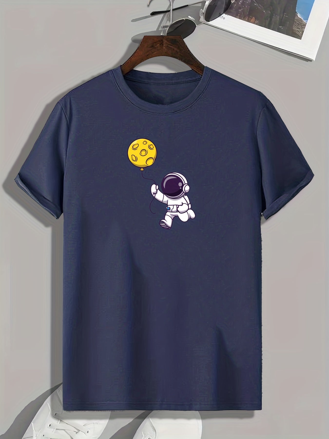 Monster & Planet Balloon Print Men's Comfy Tee for Outdoor Summer
