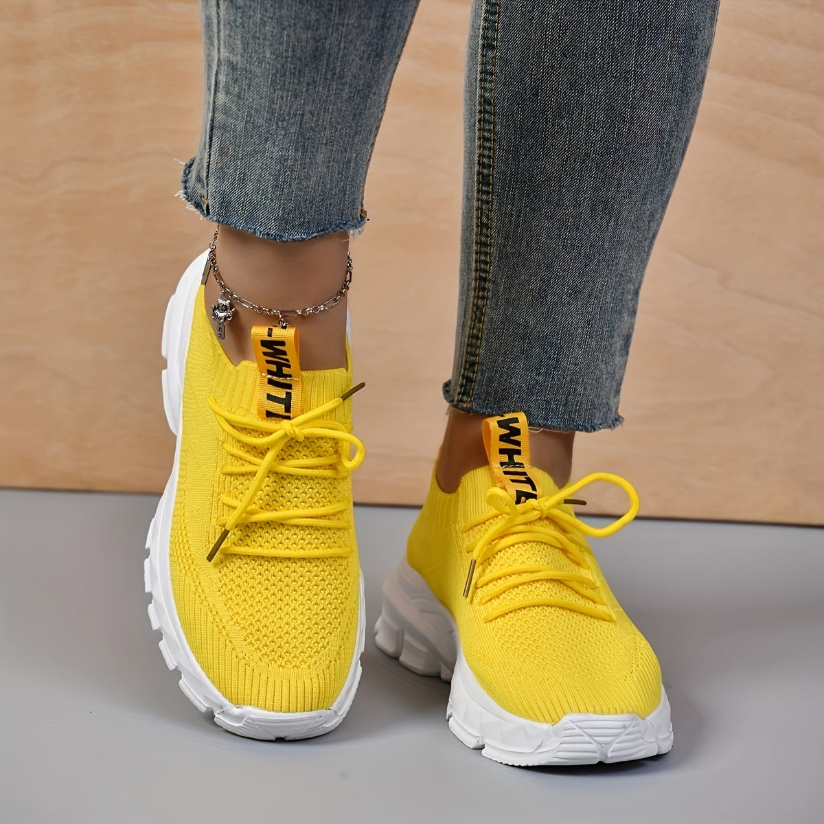 Women's Knitted Sports Shoes Lightweight Lace Up Low Top Running & Tennis Sneake