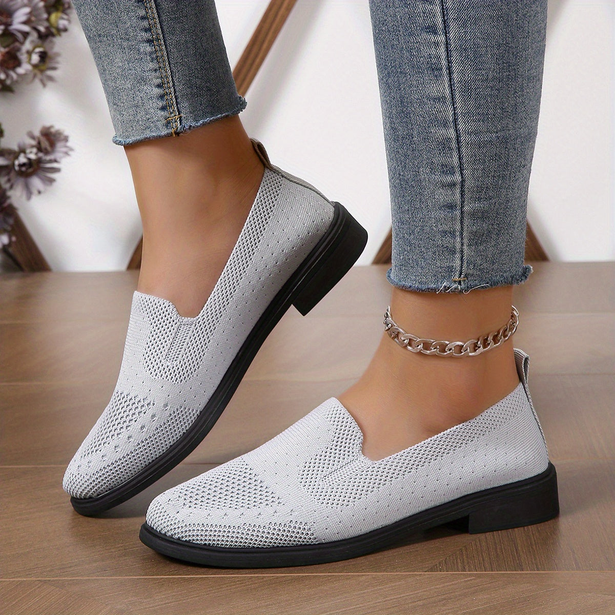 Women's Solid Flat Slip On Lightweight Non-slip Shoes