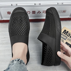 Men's Breathable Clogs Anti-skid Slip-On Shoes