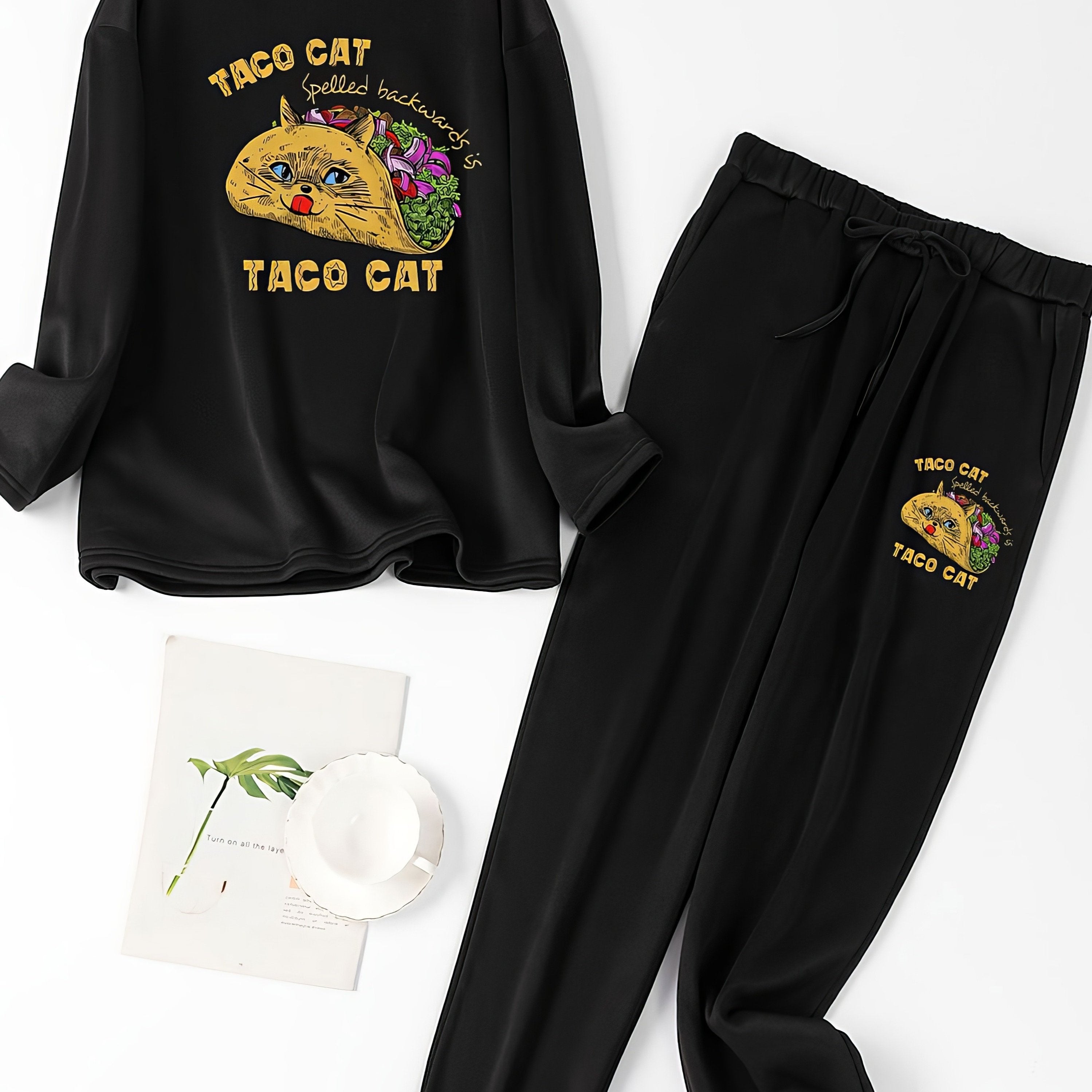 Plus Size Cat Print Fleece Tee & Joggers Pajamas Set