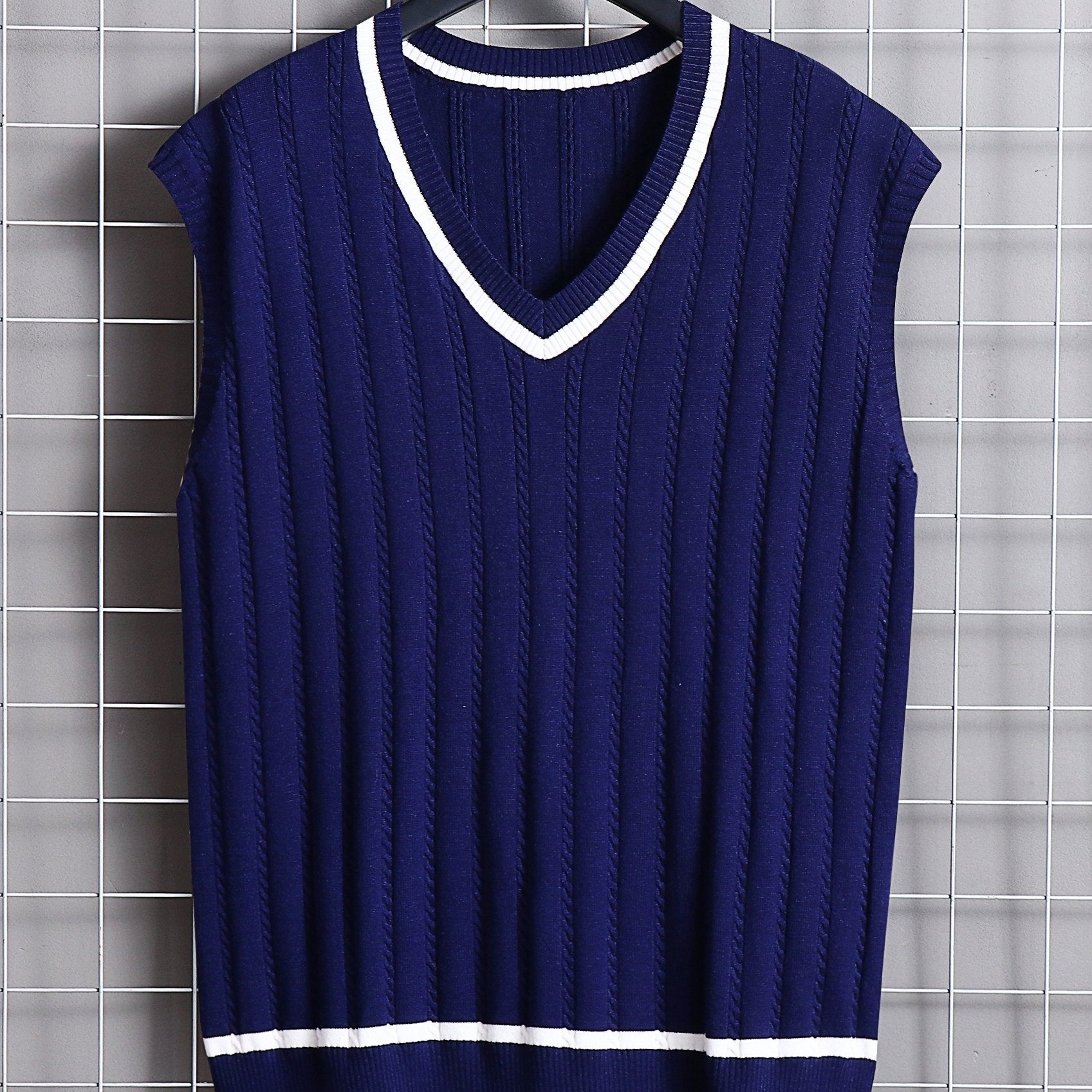 Men's Vintage Style V-Neck Sweater Vest for Fall Winter
