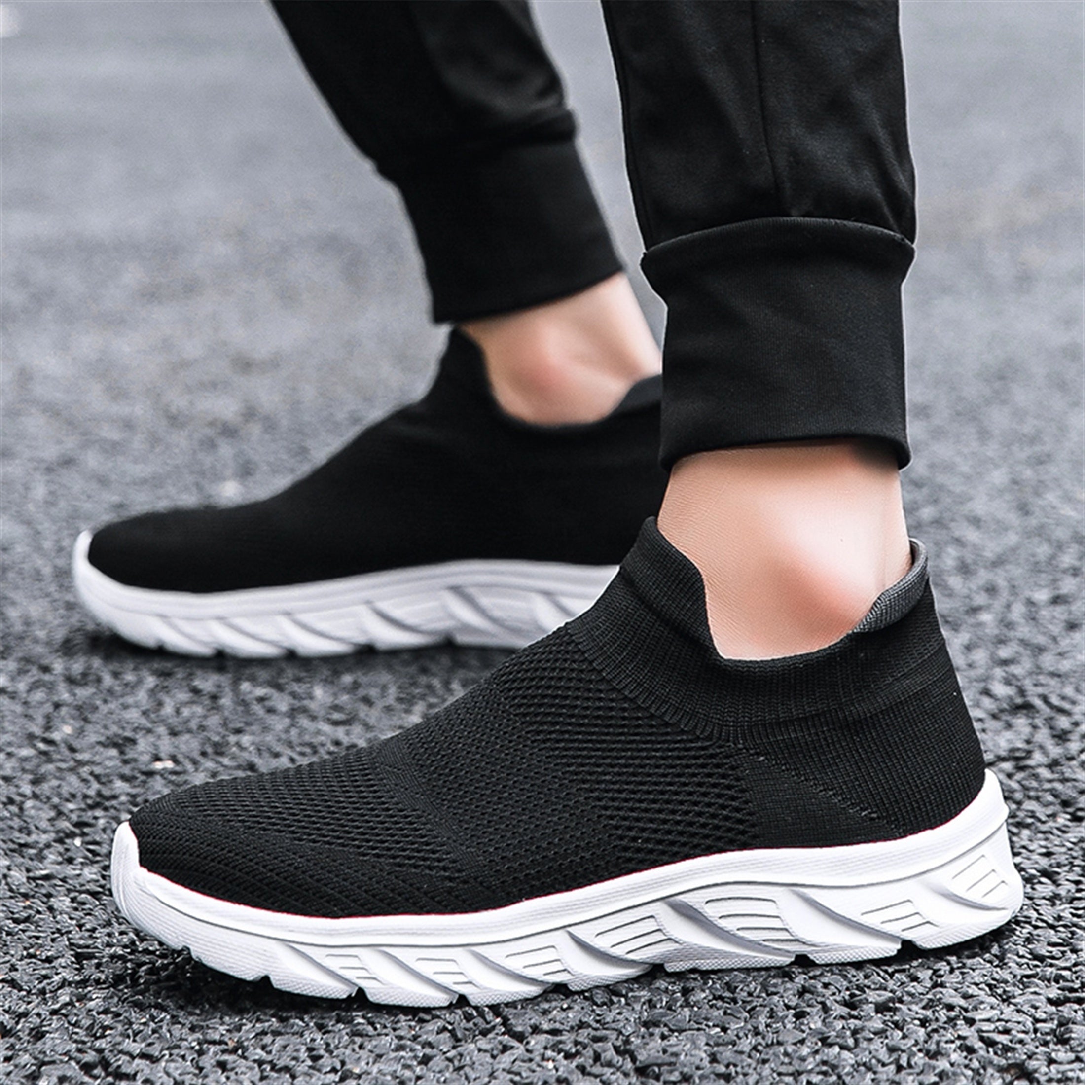 Men's Slip On Casual Shoes Breathable Shock Absorbing Travel Jogging