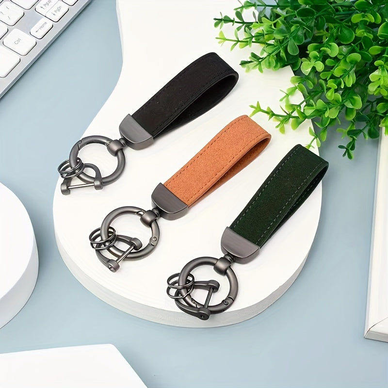 Horseshoe Buckle Key Chain for Men and Women - Ideal Holiday Gift