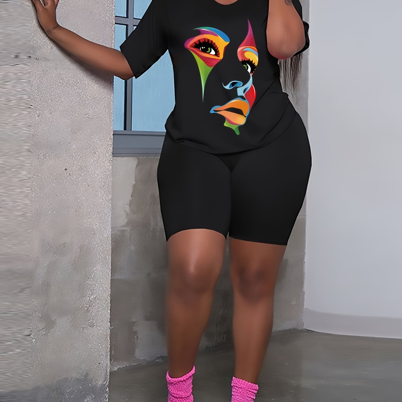 Women's Plus Figure Print Tee & Shorts 2pcs Set