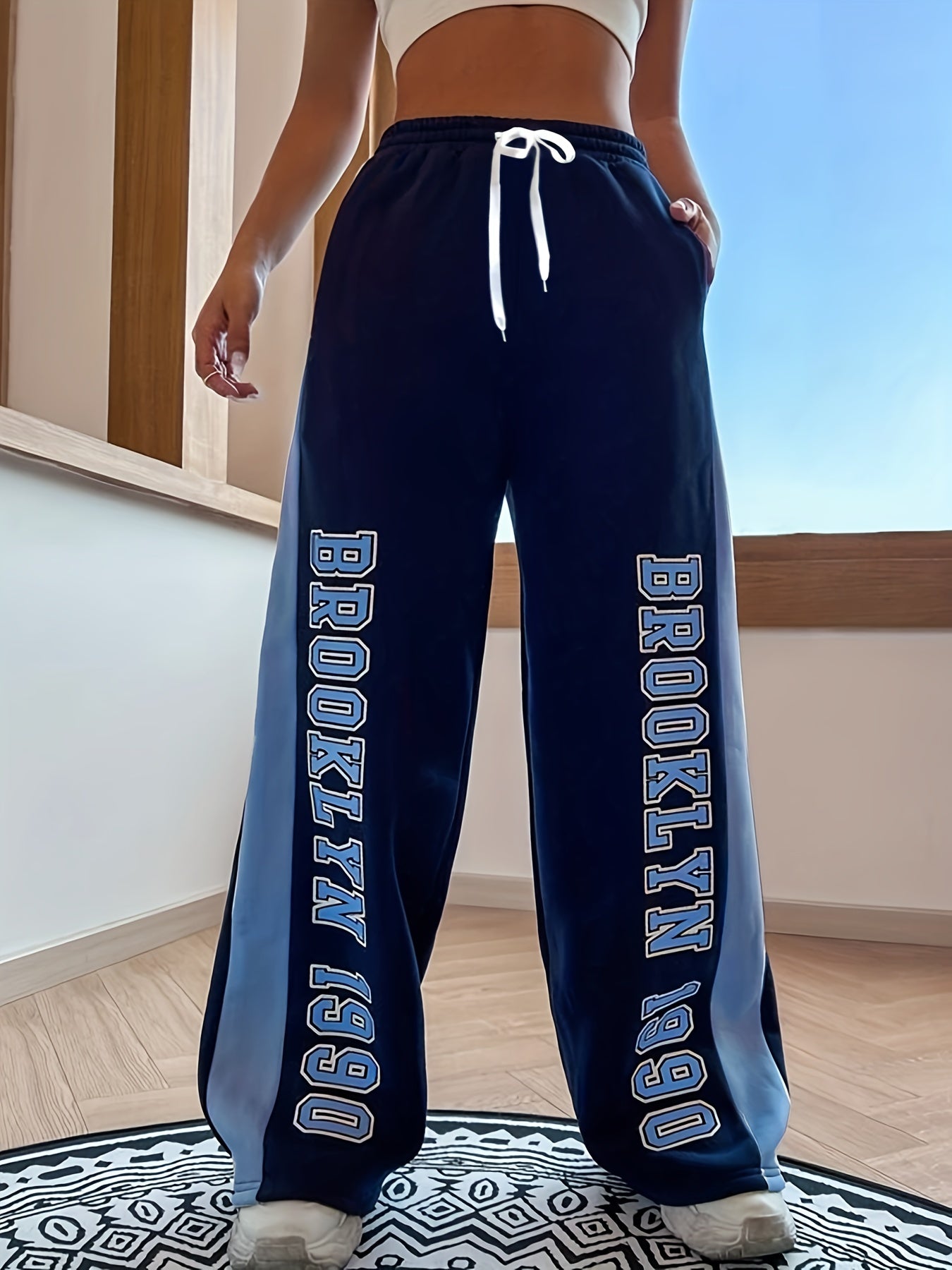 Women's Stripe & Letter Print Gym Trousers