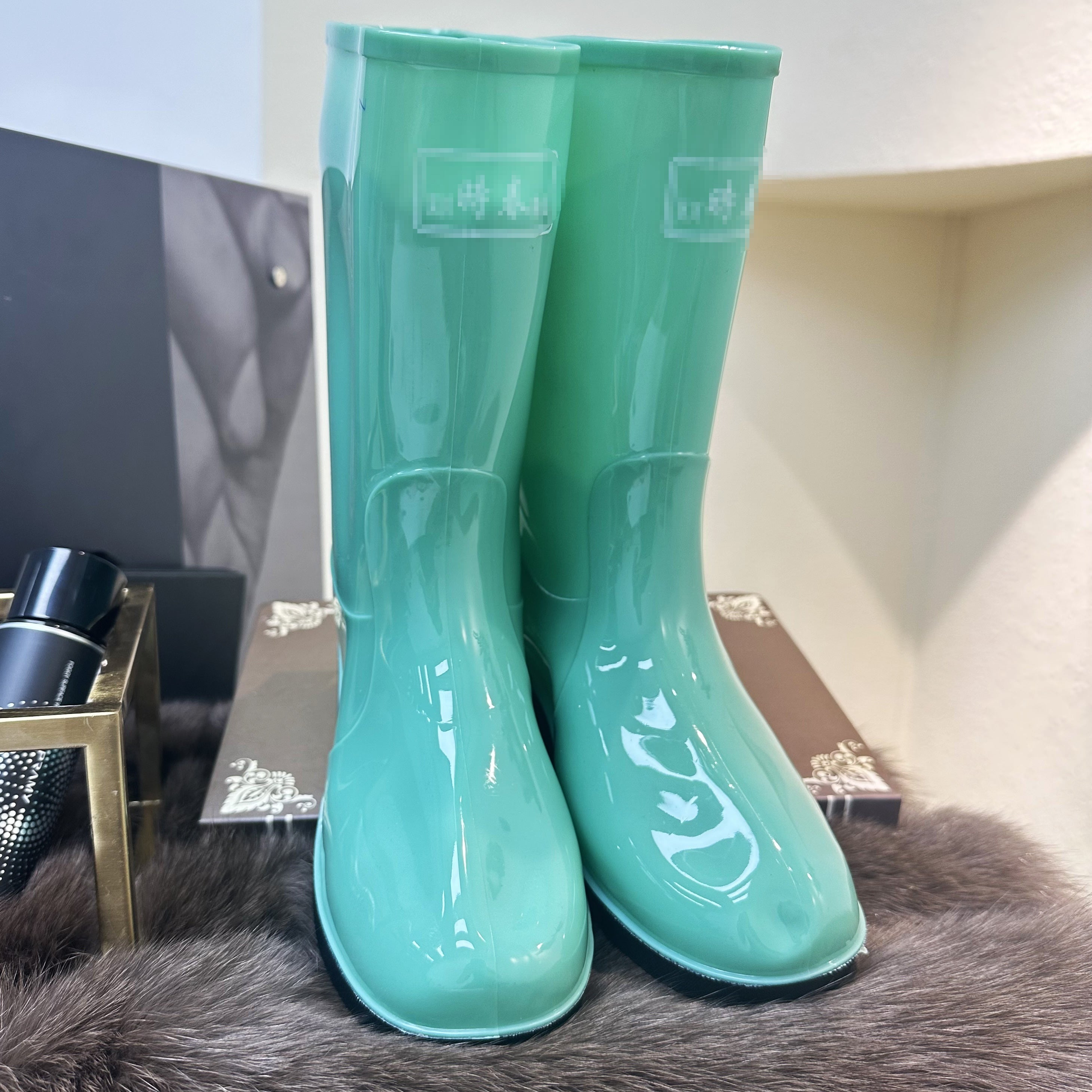 Women's Waterproof High Top Rain Boots Comfortable Non-slip Outdoor Boots