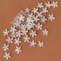 Silvery Flower Bride Hair Comb Wedding Hair Accessories For Brides